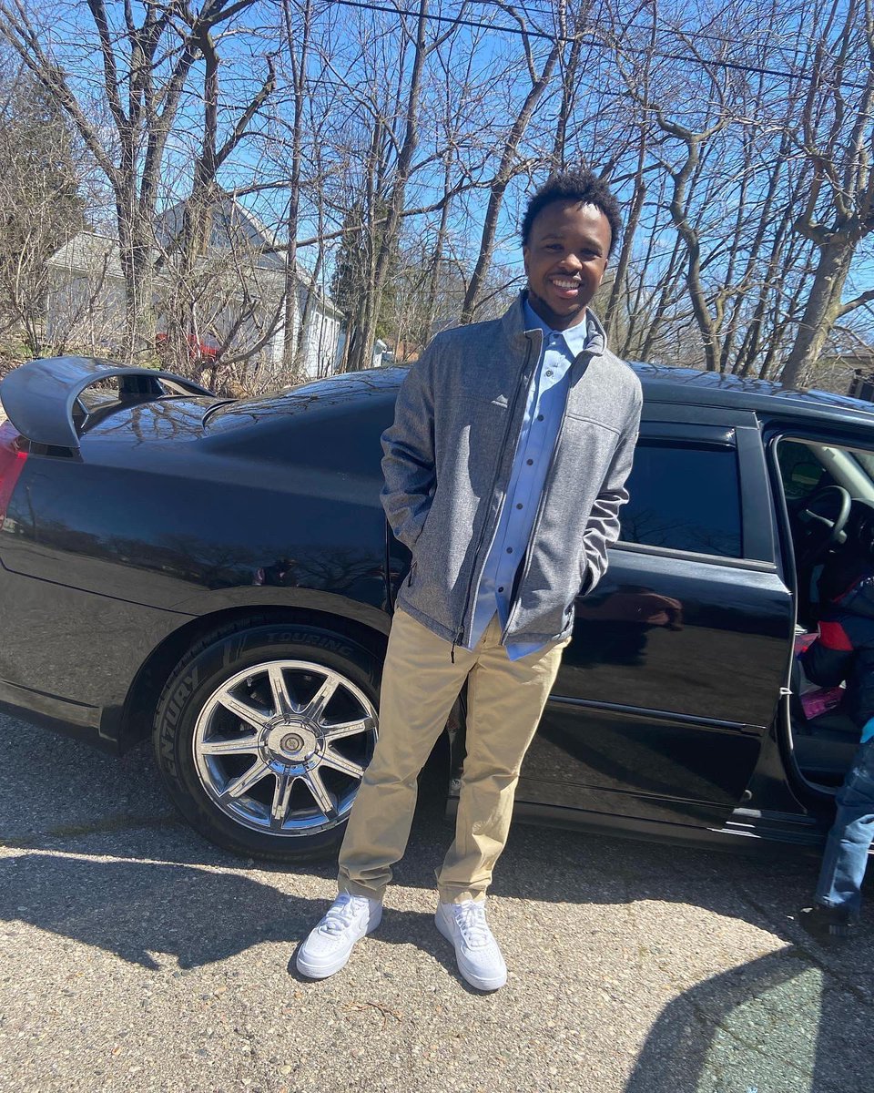 Kentre_2's tweet photo. Happy birthday my baby, maneee I still can’t believe you gone. The moments we had together will forever be cherished. Goin back to the L ain’t gone be the same without seeing you. Idk how imma keep going without you my boy but you know we always managed to find a way. https://t.co/7yIuNKFXwa