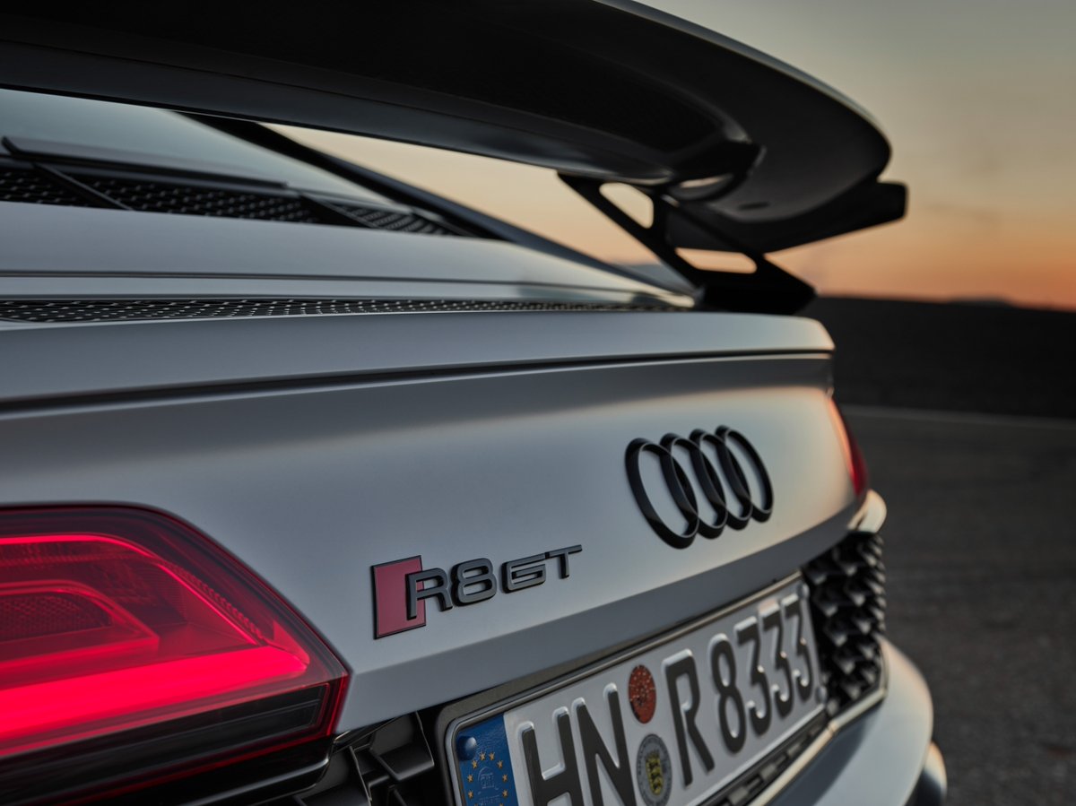 To do: 
- Make space in Audi heritage fleet urgently