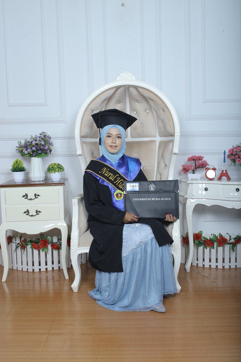 hiday_'s tweet photo. Tentang sebuah perjuangan saya dan orang tua yang selalu men support. 
Perjalanan panjang yang penuh dengan Lika liku. Tak ada kata penyerah, tetapi adanya kata mengeluh kepada semua pihak. 
Terima kasih kepada semua pihak yang telah bersedia mendengar keluhan saya. 🙏🙏 https://t.co/G1QIqG4HeM