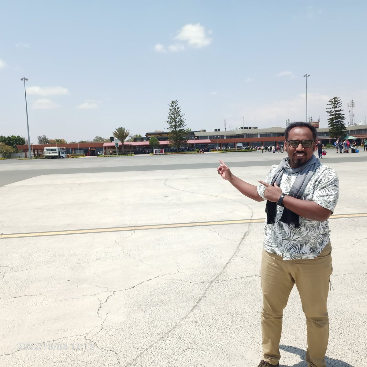 YasirBaffo's tweet photo. Experiencing Tanzanian authentic culture &amp; tourism next 10 days. 
'll be traveling within 🇹🇿 by road, ferry &amp; domestic flight. 
From Killamenjaro to Arusha, to Dar Es Salaam to Zanzibar back to Dar Es Salaam.

#Tanzania known as #Tanganyika.
#ilaDalxiis #LetsTour 
@TzTouristBoard https://t.co/pOxeOtJGJl