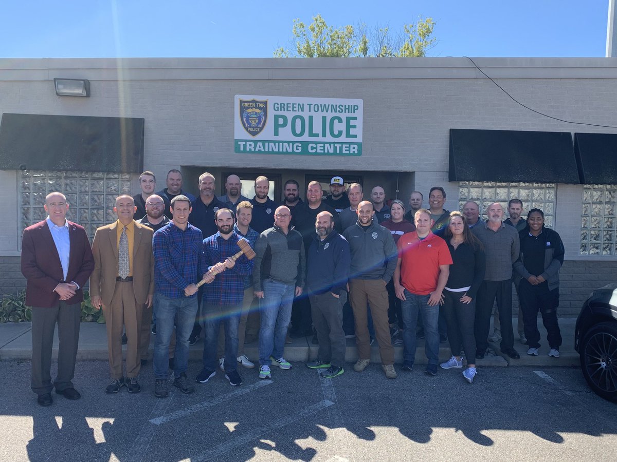ObjectivelyRea's tweet photo. Today, @ChiefShughes and I were honored to present to Green Township Police Department, Legally Confident - Tactically Confident class… making #TheHardestJobInAmerica … easier.
#Law #Police https://t.co/b9fwGqHDK0