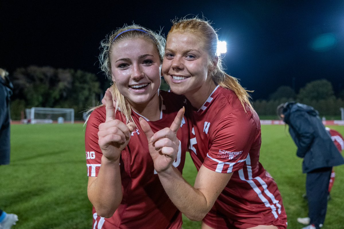 BadgerWSoccer's tweet photo. Get 🆙  @RyleeHoward33 

You’re the @B1GSoccer Freshman of the Week! https://t.co/YmQ7GJ1Kob