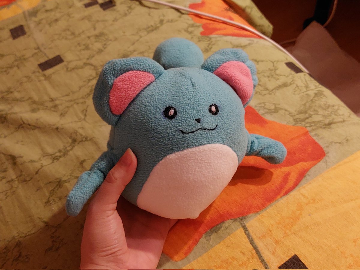 silver_seren's tweet photo. Она сшила мне Мерила на нашу годовщину МЕРИЛА ИГРУШКУ КОТОРОГО Я НЕ НАШЛА ДАЖЕ В ЯПОНИИ В ПОКЕМОН ЦЕНТРЕ ТЕПЕРЬ ОН У МЕНЯ ЕСТЬ 😭😭😭😭😭😭😭😭💔💔💔💔💔💔💔 https://t.co/rmJc0z6pwE