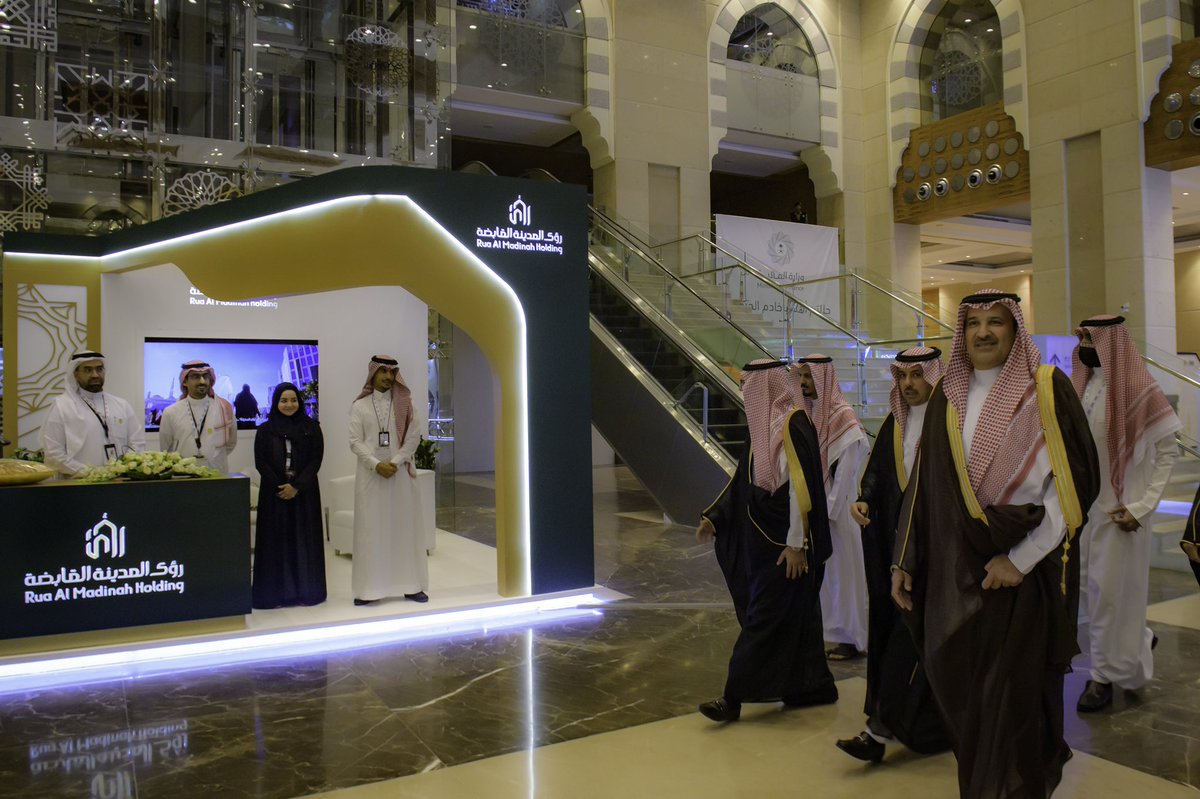 taljawini's tweet photo. أشكر صاحب السمو الملكي الأمير فيصل بن سلمان بن عبدالعزيز أمير منطقة المدينة المنورة على رعايته وتشريفه لملتقى #لقاءات_المدينة؛ كما أشكر الشركاء من مختلف الجهات الحكومية والخاصة لمشاركتهم بالملتقى؛ سائلًا المولى التوفيق لتحقيق أهداف الملتقى في خدمة وتمكين أبناء الوطن بسوق العمل🇸🇦. https://t.co/rP8DAIaXsX