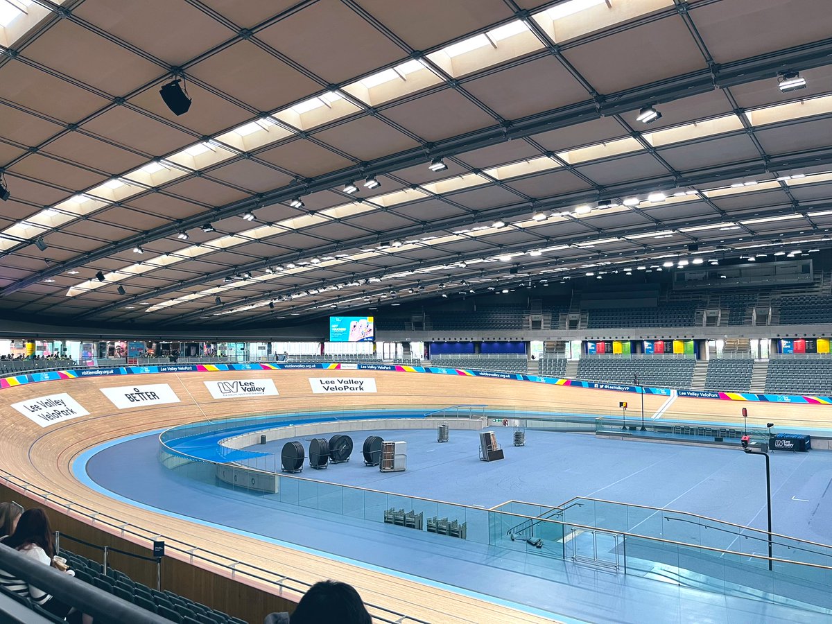 VyneGeographers's tweet photo. Today our GCSE geographers spent the day at the London Olympic Park assessing the success of the 2012 Olympic legacy as part of the regeneration of the area 🚴🌍 #geographyteacher https://t.co/A2hmOSopHi