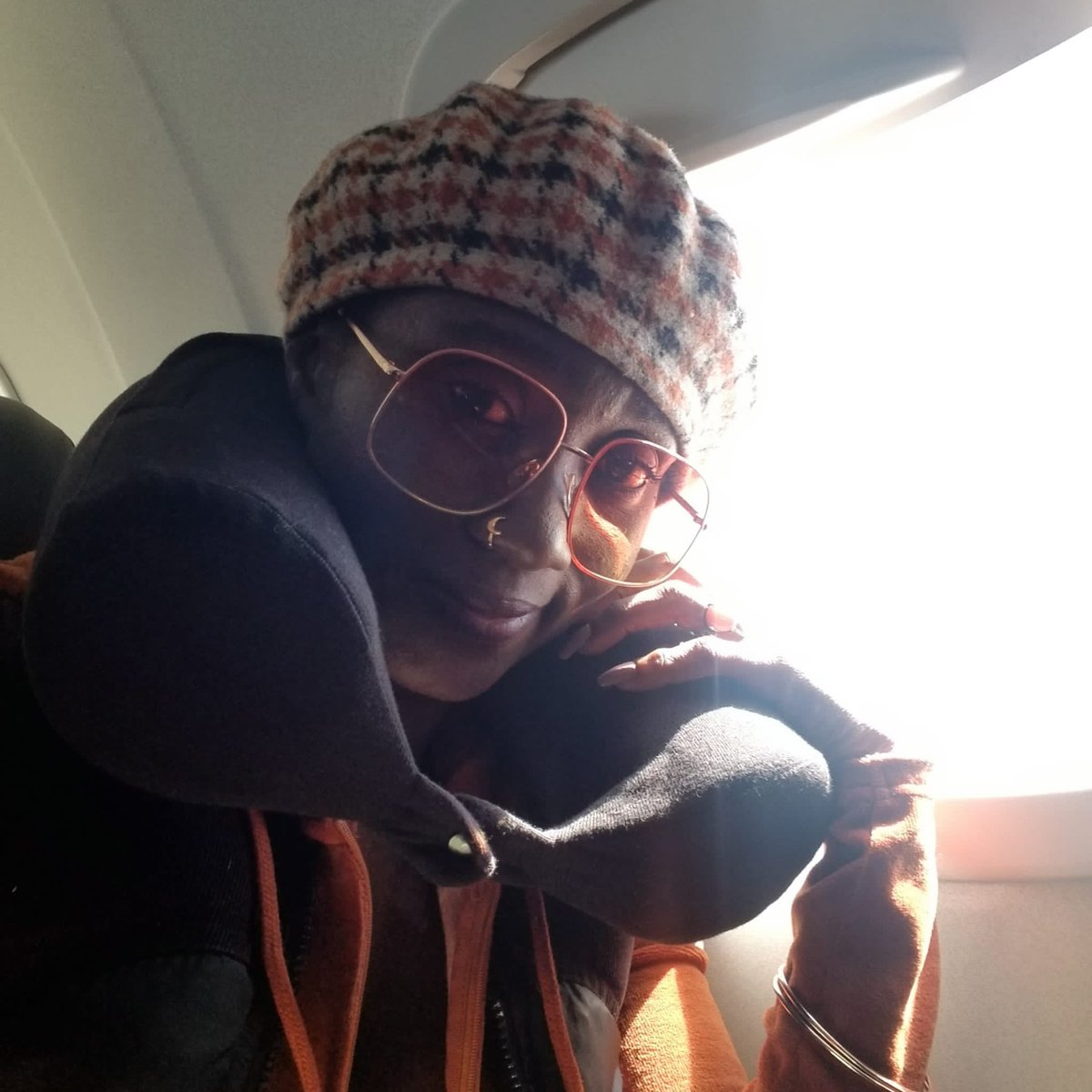 nanayaalive's tweet photo. #happynewmonth #myhunnys! Made it home safely thank you Jah. It was a mini tour but I'm tired as fu$k๐ #manye1โ๐ฟ๐ฌ๐ญ๐ฑ๐ทโค #70tiesbebe #cordroypants #allstats #fallautumn๐๐๐ https://t.co/DPY5v9415T