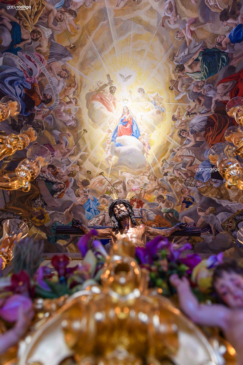 gabyrodrigo's tweet photo. Veneración al Stmo. Cristo de la Agonía en su trono Procesional por su salida en su 50 Aniversario.
.
Pinturas de @Raul_Berzosa 
@HdadLasPenas #CofradiasMLG 
Aqui mas fotos: https://t.co/fCNRkJFZvo https://t.co/EC5PVhOG6E