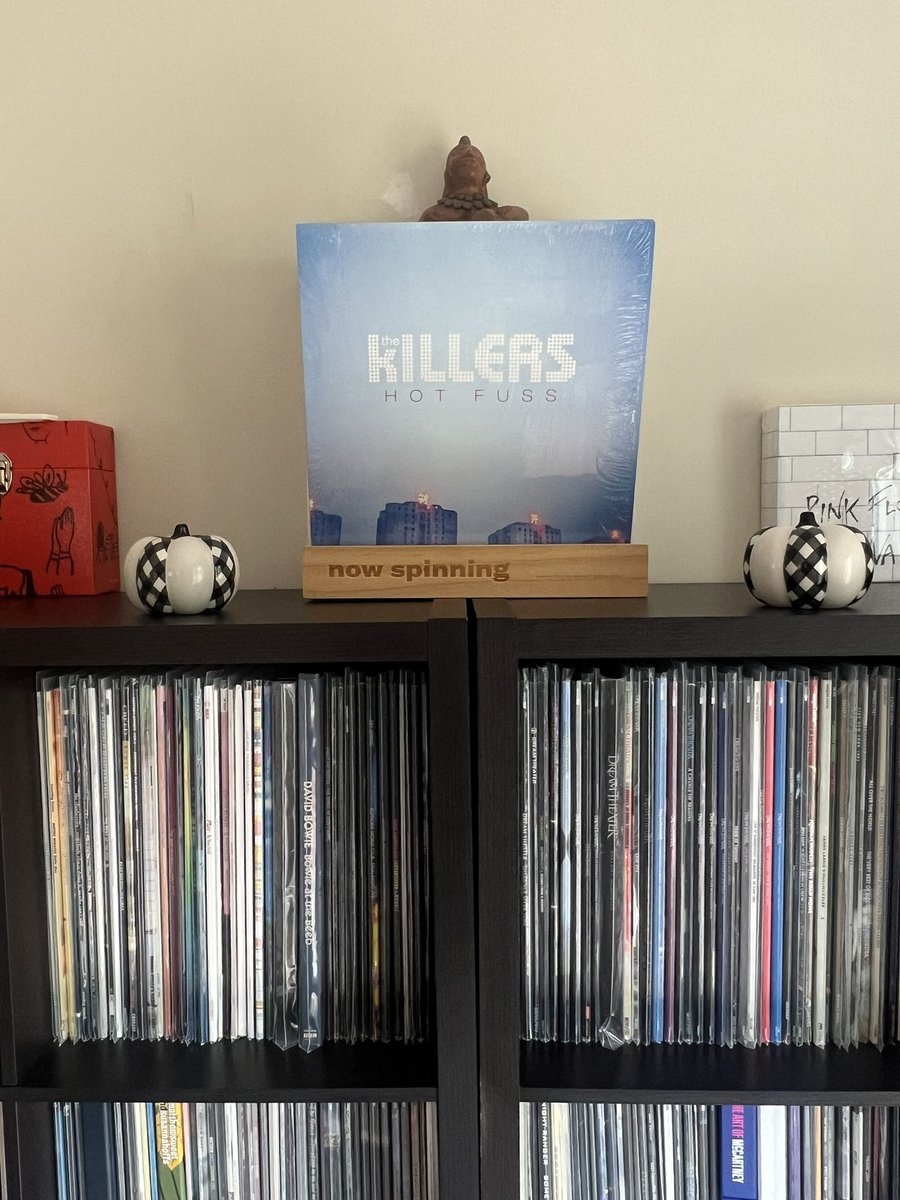 ReImagineRecord's tweet photo. Now spinning at Havens Household! #vinylismylife #smallbusinessowner #vinylgeek #indierecordstore #vinylgirl #reimaginerecords #yesimobsessed #vinyladdict #vinyl #vinyljunkie #vinylday https://t.co/GmCS2X7mxe