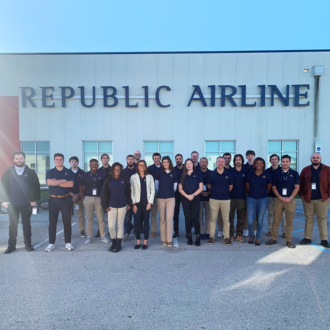 FlyWithLIFT's tweet photo. While it may be cooling down 🍂 outside, our new students are just warming up ☀️! We’d like to welcome our October class of LIFT students 🎉 as they begin their aviation journey! Can you see yourself here? Apply today at https://t.co/H6Np9vbVfg #flywithlift #aviation #pilots https://t.co/TeK1Ea1JDI
