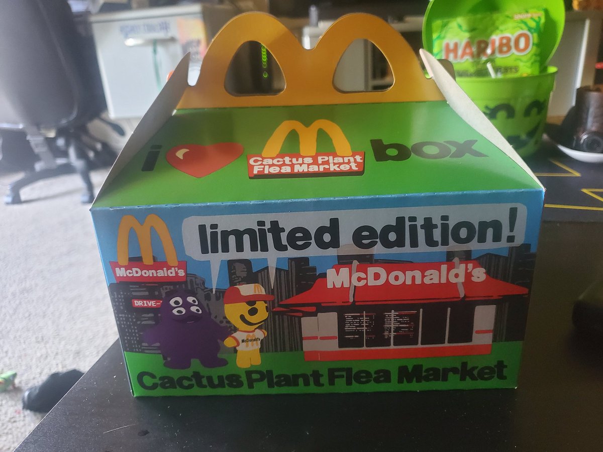 ToyPunksChicago's tweet photo. @mezcotoyz Love the collab you guys did with @McDonalds Didn't know you guys worked together and was shocked to see Cyber Ryder in My Adult Happy Meal! #McDonalds #happymeal #mezco #rumblesociety #adulthappymeal #imlovinit #collab https://t.co/EI90SvrUfg