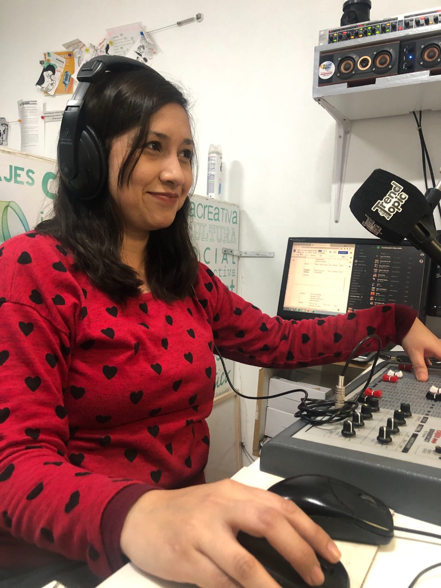 RadioTrendTopic's tweet photo. Hoy cumple años la genia de Eli ¡un fuerte me gusta para ella! #Felizcumple #comunidadtt #radiotrendtopic #unaradiomuchosamigos https://t.co/ZgUTeQCL5e