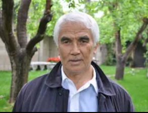 Bugün Rahmetli hocamız Prof. Dr. Abdülkadir DONUK'un mevlidinde sevenleri olarak hüzünlendik. 
Bizim kuşak için hocamızın kaybı unutulacak bir acı değil.
Allah gani gani rahmet eylesin.
Mekanı cennet olsun.