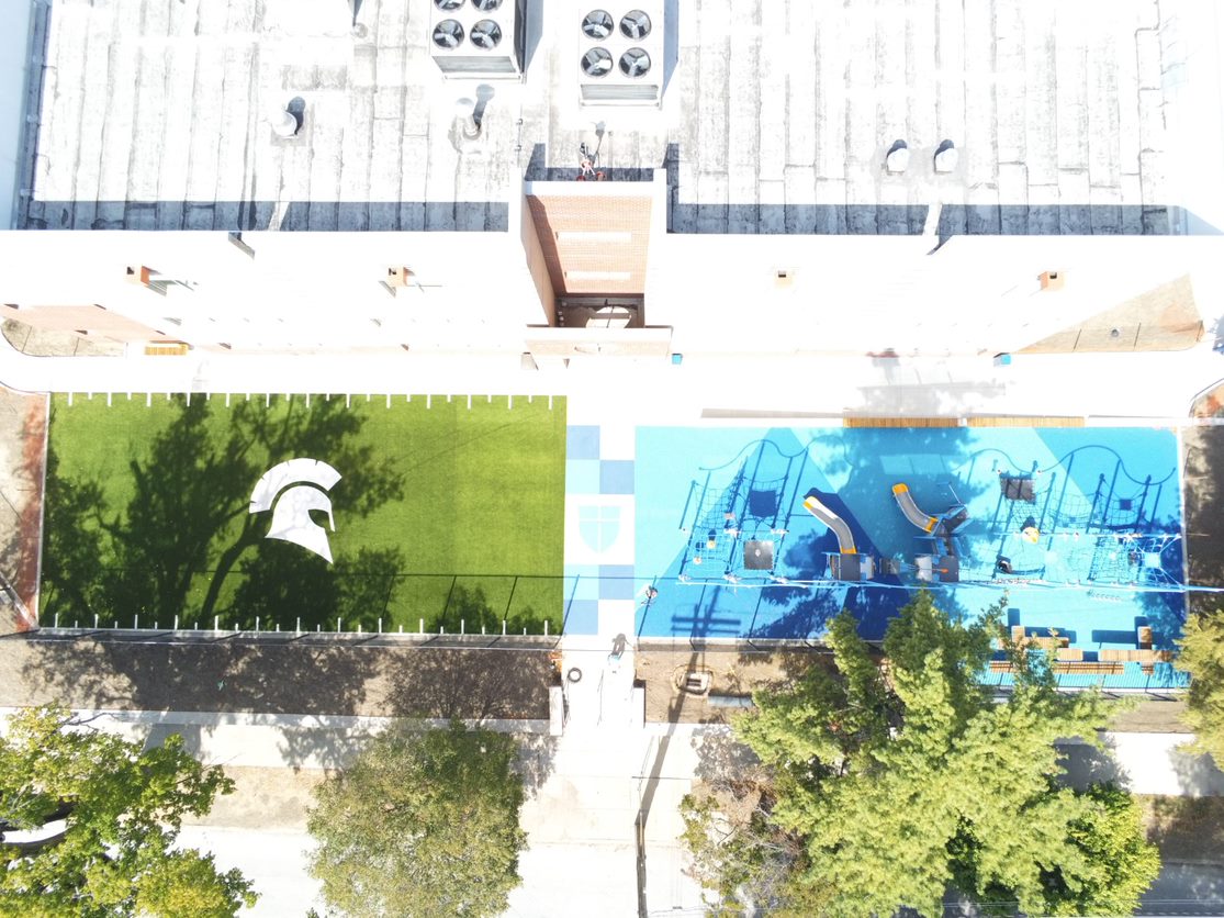 Turfetc's tweet image. St. Paul's Episcopal Day School in Kansas City, MO has a new a SYNLawn synthetic grass soccer field with a custom logo, and a poured-in-place playground. #SYNLawn #artificialgrass #syntheticgrass #safety #playground #PIP #turf #MadeintheUSA #SYNLawnUSA #MySYNLawn #pouredinplace