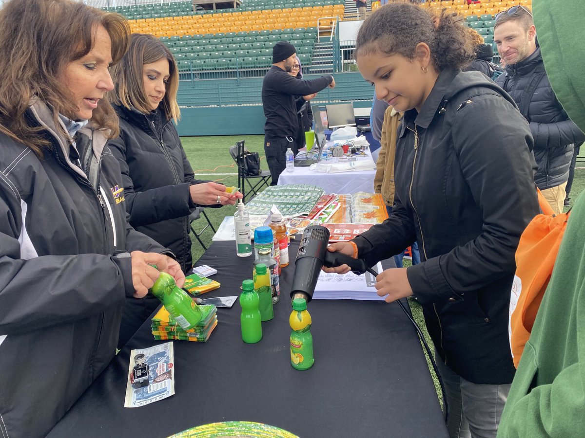 ihscareercenter's tweet photo. ROC with your Hands event was a success! Thank you RTMA and The City of Rochester , Builders Exchange , UNICON , MCC and Monroe County #rewardingcareers #workwithyourhands #futureemployers @IrondequoitHS @WestIrondequoit https://t.co/xnj8CKXiqr