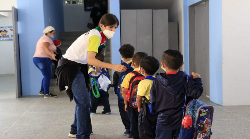 VTVcanal8's tweet photo. Previenen acoso escolar con campaña de valores en Charallave

#VenezuelaGaranteDePaz 

https://t.co/Ob6cuk86TT https://t.co/9Sw4ew9GOp