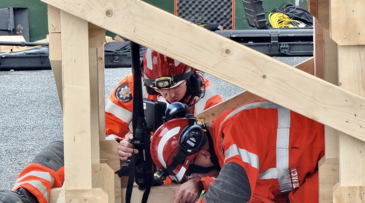 We’re recruiting Firefighter Technicians for our three Technical Rescue Units. These are among the roles that drew the crowds at the weekend’s #UKRO2022 #FestivalOfRescue in Birmingham. Details: wmfs.link/3SBJky2 Deadline: 12noon, 1 Nov 22.