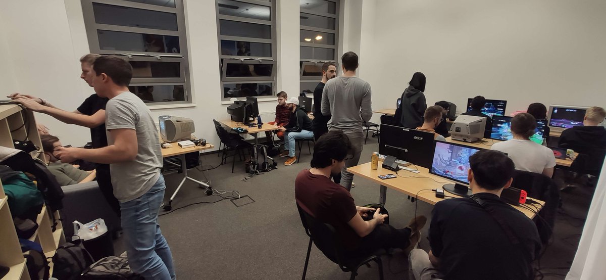 Ergebnisse des heutigen <a href="/Pixelpokal/">Pixelpokal @ HI-SCORE</a> Smash Weeklys:

Melee (8👥):
1. <a href="/King_SSBM/">King</a> 
2. <a href="/zluchz/">𐔌 𝄞 𓈒˚αme ݃ ྀི꒱</a> 
3. <a href="/kwalleeee/">kwalle</a> 

Ultimate (12👥):
1. <a href="/Sabaca2g/">Sabaca Banana</a> 
2. <a href="/RendonSmash/">Rendon</a> 
3. <a href="/FalcoGangMember/">FREETHE🌊 donny</a> 

Danke für eure Teilnahme und bis nächste Woche!