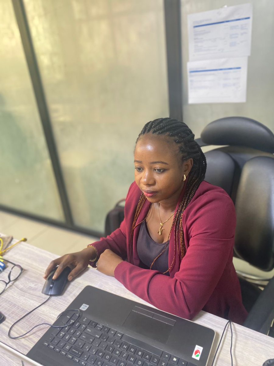 PAS_SOLAR's tweet photo. #CelebrateService #HappyCustomerServiceWeek #PAS_Solar #EnjoyLightNoWahala 💡 https://t.co/tvd4M52jBG