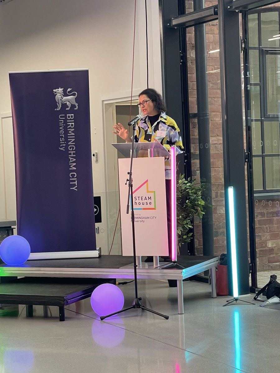 Lara Ratnaraja tweet media