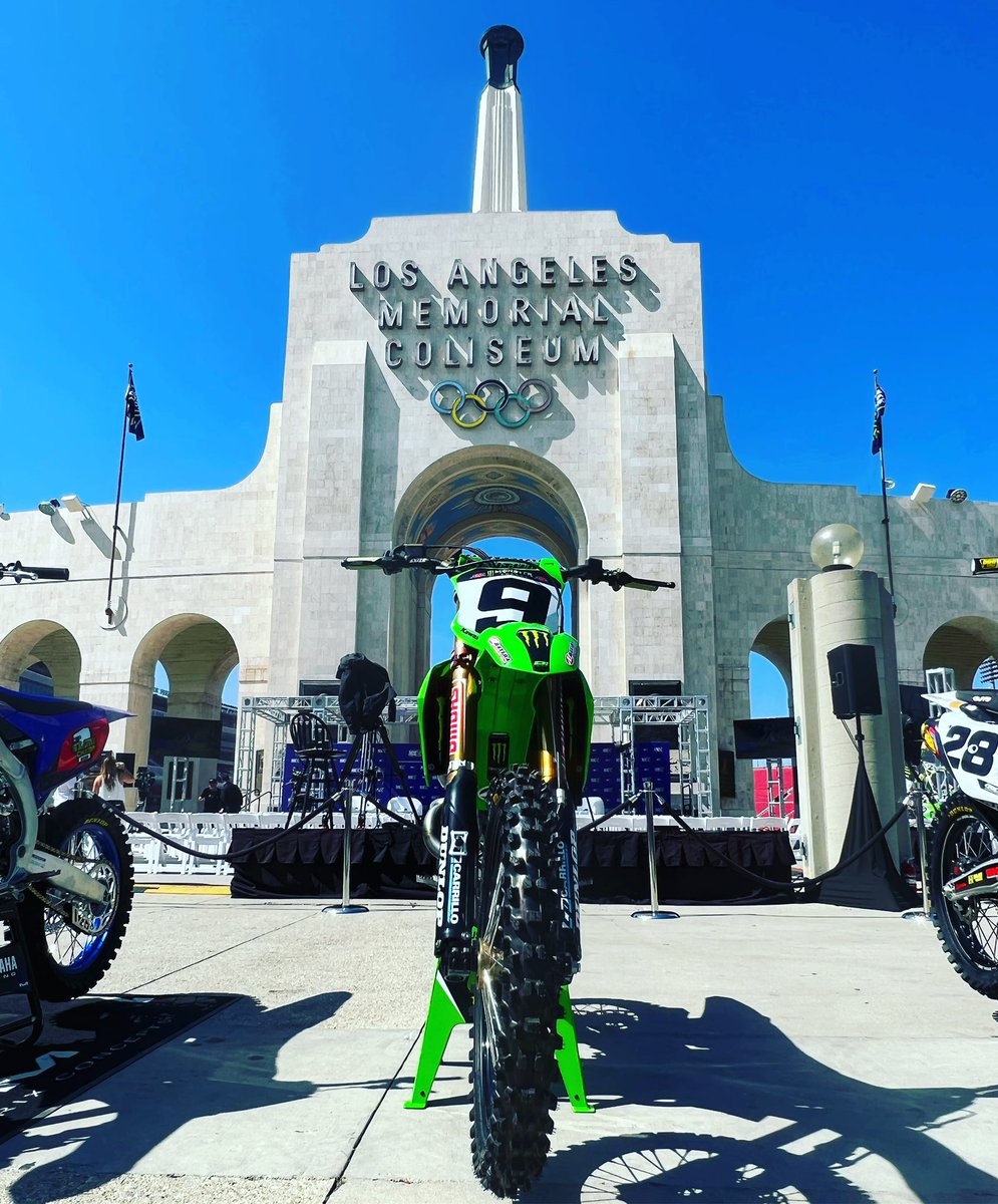 In Los Angeles watching history be made today. 

#SuperMotocross #SMX #JB15 #FunEmployed #Kawasaki #GoodTimes <a href="/SupercrossLIVE/">Supercross LIVE!</a> <a href="/ProMotocross/">Pro Motocross</a>