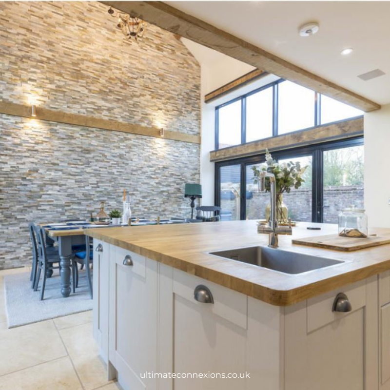 For sale situated on the edge of sought-after village of Scalford, this three well-sized bedroom barn conversion is sure to take your breath away.

To bid, visit ultimateconnexions.pattinson.co.uk/property?id=40…