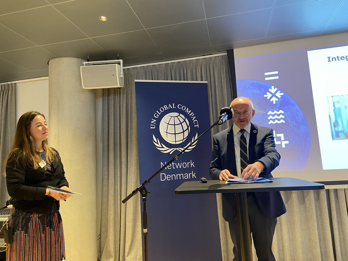 Lina Gandløse Hansen (@directordktrade) on Twitter photo A pleasure to be speaking w good fellow 🇩🇰 partners at today’s UN Global Compact Regional Meeting. Sharing 🇩🇰 experiences on how private sector can accelerate progress with #SDGs - and how we in <a href="/DanishMFA/">Denmark MFA 🇩🇰</a> & <a href="/thetradecouncil/">The Trade Council</a> work with sustainability in economic diplomacy. A pleasure to be speaking w good fellow 🇩🇰 partners at today’s UN Global Compact Regional Meeting. Sharing 🇩🇰 experiences on how private sector can accelerate progress with #SDGs - and how we in <a href="/DanishMFA/">Denmark MFA 🇩🇰</a> & <a href="/thetradecouncil/">The Trade Council</a> work with sustainability in economic diplomacy.
