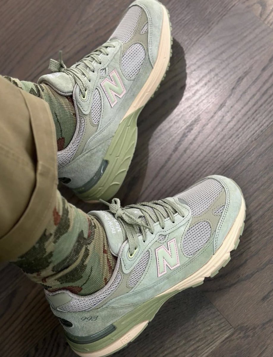 Outlander Magazine tweet media