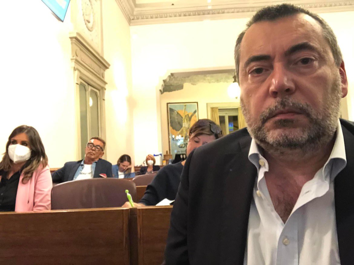 augussori's tweet photo. Lunga serata in Consiglio Comunale a Lodi: 
Variazioni di bilancio
Bilancio consolidato 2021
Relazione su casa di riposo Santa Chiara 
#Lega #Comune #Lodi https://t.co/7fJKxfezBR