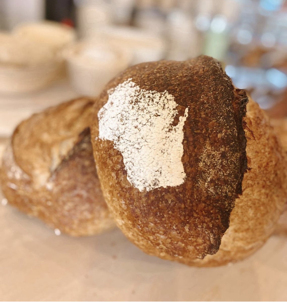 WasedaFarms's tweet image. Our sourdough this week will be from the delicious @voyageurs.bakehouse on Friday! No bread until Friday this week🫓 #localbread #sourdough #voyageursbakehouse