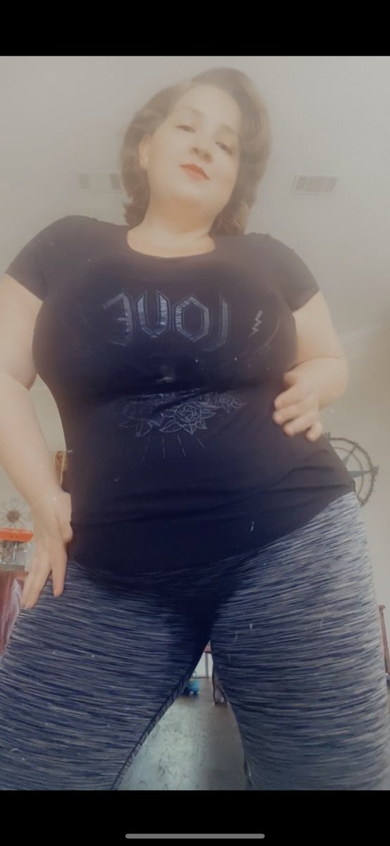 Rose04875274's tweet photo. #bbw #onlyfans #milf #shortgirls #bigboobheaven https://t.co/Wclw3UrRWd