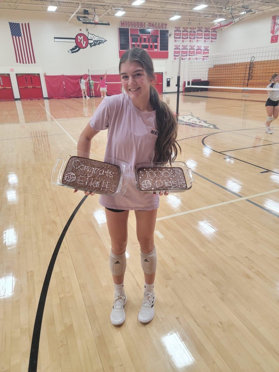 Congratulations Ella!! 1,000 digs and counting! So proud of you!! #ladyredsvolleyball #mvpride ❤️🏐🖤 ⁦<a href="/EllaMyler/">Ella Myler</a>⁩