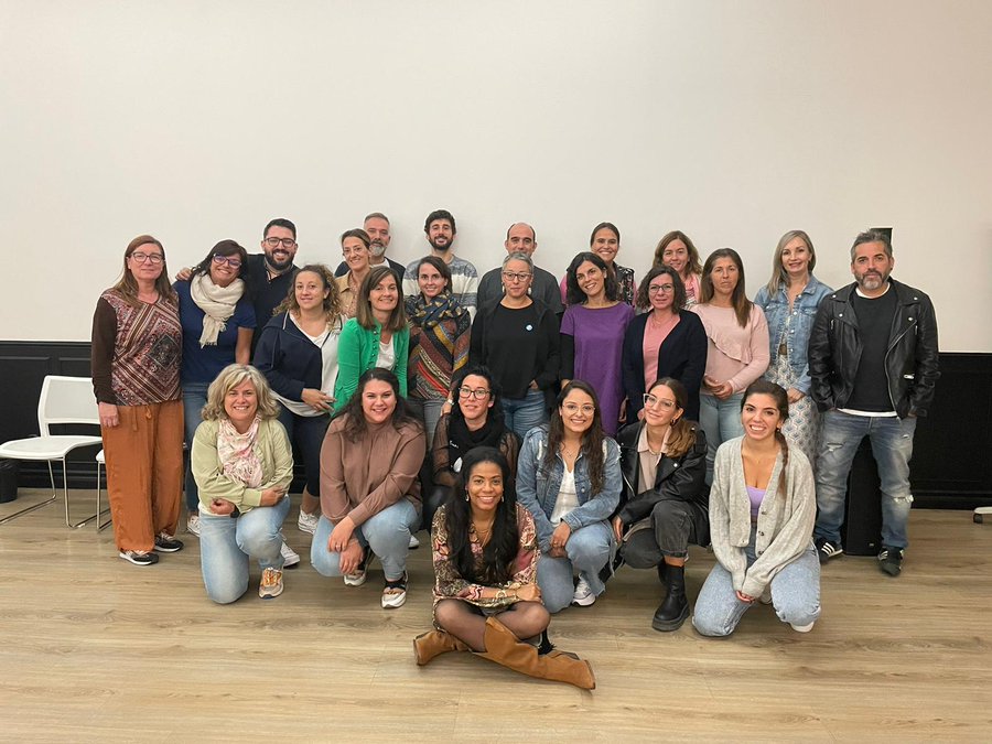 saludmentalCM's tweet photo. 📝La prevención es la mejor manera de evitar las conductas suicidas que tanto preocupa en 🇪🇸. 

Por eso, nuestr@s amig@s de #AFAEP han participado en el curso 'Prevención de la conducta suicida', impulsado por @consaludmental y financiado por @MSocialGob 

 #ConectaConLaVida https://t.co/DulroNuaV9