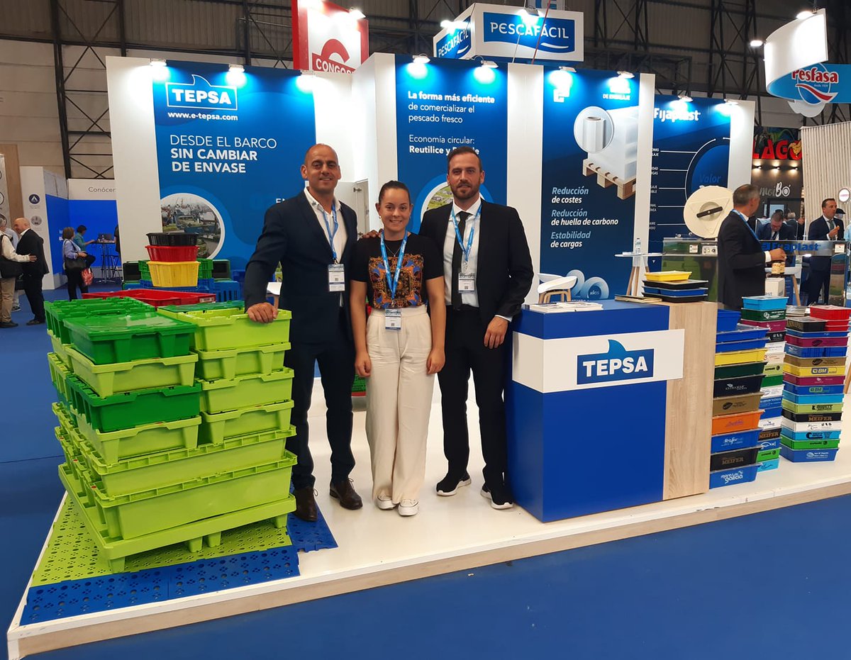 TepsaGPF's tweet photo. ¡Ya ha empezado @conxemar !🙌🐟 Visítanos en el stand F29.
--
#conxemar2022 has starded!🙌🐟
Visit us at our stand F29.
#fish #fishingvessel #packaging #conxemar #pescado #pescadofresco #comepescado #eatfish #marisco #mariscofresco https://t.co/i9F15KhA04