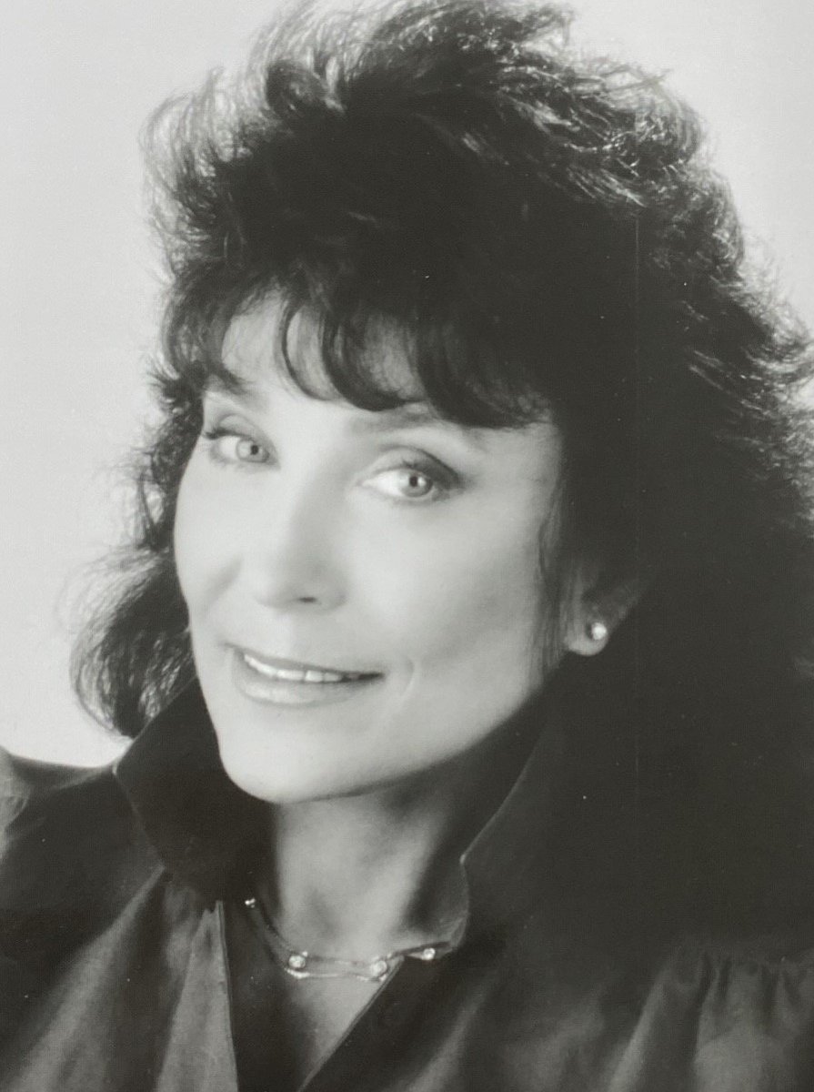 We are saddened to hear of the passing of country music legend and superstar, Loretta Lynn. Our hearts are with her family and all of her fans at this time. ❤️❤️