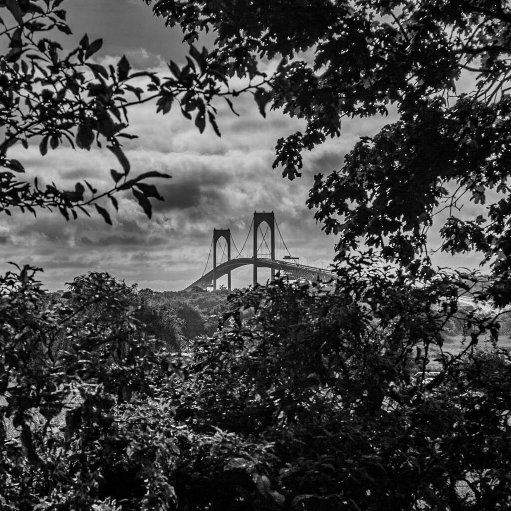 jimfeldman's tweet photo. Framed #bridge. #architecture #structure #NewportBridge #ClaibornePellBridge #JamestownRI #NewportRI #RI #Jamestown #Newport #RhodeIsland #OnlyInJamestown #OnlyInNewport #photography #monochrome #bnw #bnw_photography #blackandwhite #blackandwhitephotogra… https://t.co/uIj2UwfQiA https://t.co/U6LJWV7635
