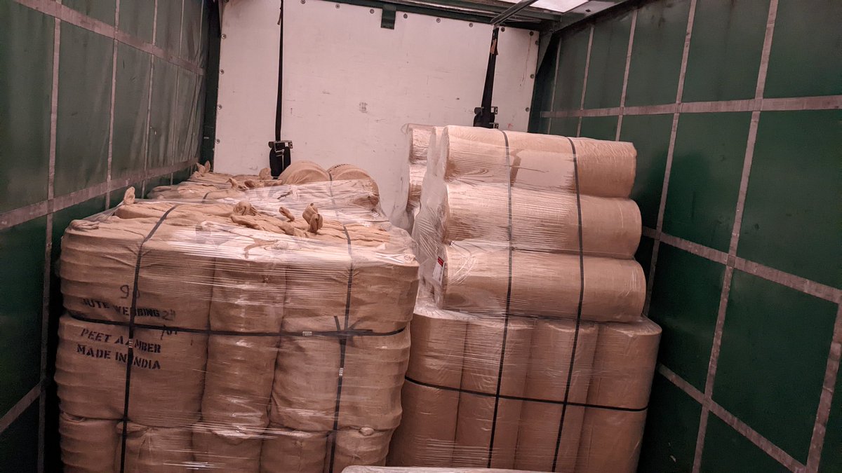 Do you know we don't just deliver to the UK, we also deliver to Ireland?  Here are pallets being loaded ready to go over to Ireland

wiseworldtextiles.com