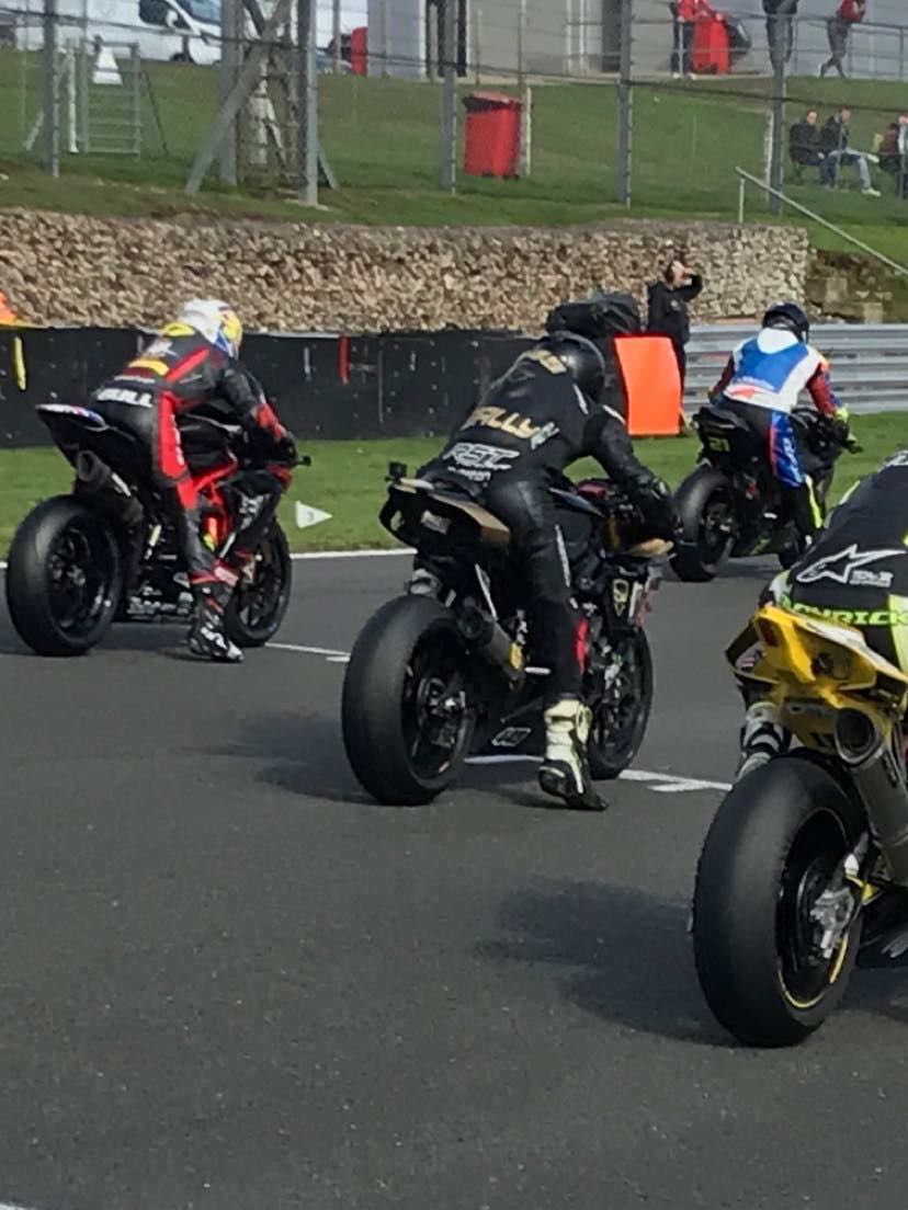 drbull261's tweet photo. Love seeing the little mv against all the big bikes, ready for next season already 🤣🤣🏁🏁 https://t.co/OE41EJStgi