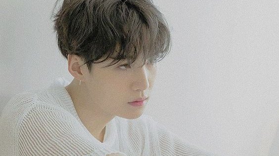 mxntsuga's tweet photo. ╰── ⿻ 𝐑𝐎𝐋 | 𝐚𝐭 𝟏𝟏:𝟓𝟎 𝐩.𝐦:

❝ 𝘐 𝘨𝘶𝘦𝘴𝘴 𝘪𝘴 𝘵𝘪𝘮𝘦 𝘧𝘰𝘳 
         𝘶𝘴 𝘵𝘰 𝘴𝘢𝘺 𝙜𝙤𝙤𝙙𝙗𝙮𝙚. ❞ https://t.co/dLOWiwvAI0