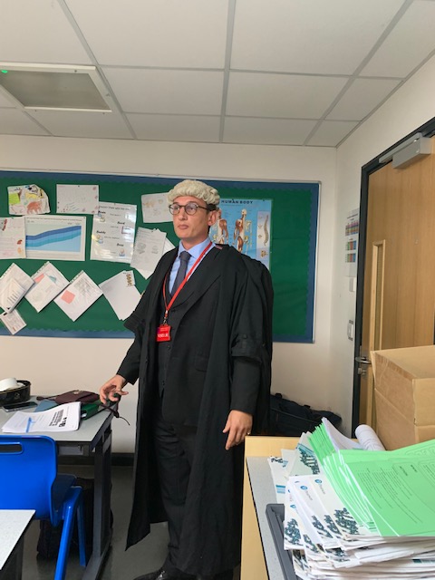 Wiseman6F's tweet photo. Enrichment Twilight Session, 
many thanks to Prof Susan Edwards and Jack Talbot, Barristers from Red Lion Chambers for delivering an excellent talk on the career in Law and the difference between solicitors and barristers. The highlight was seeing the traditional gown and a wig. https://t.co/JpLk8BHLjQ