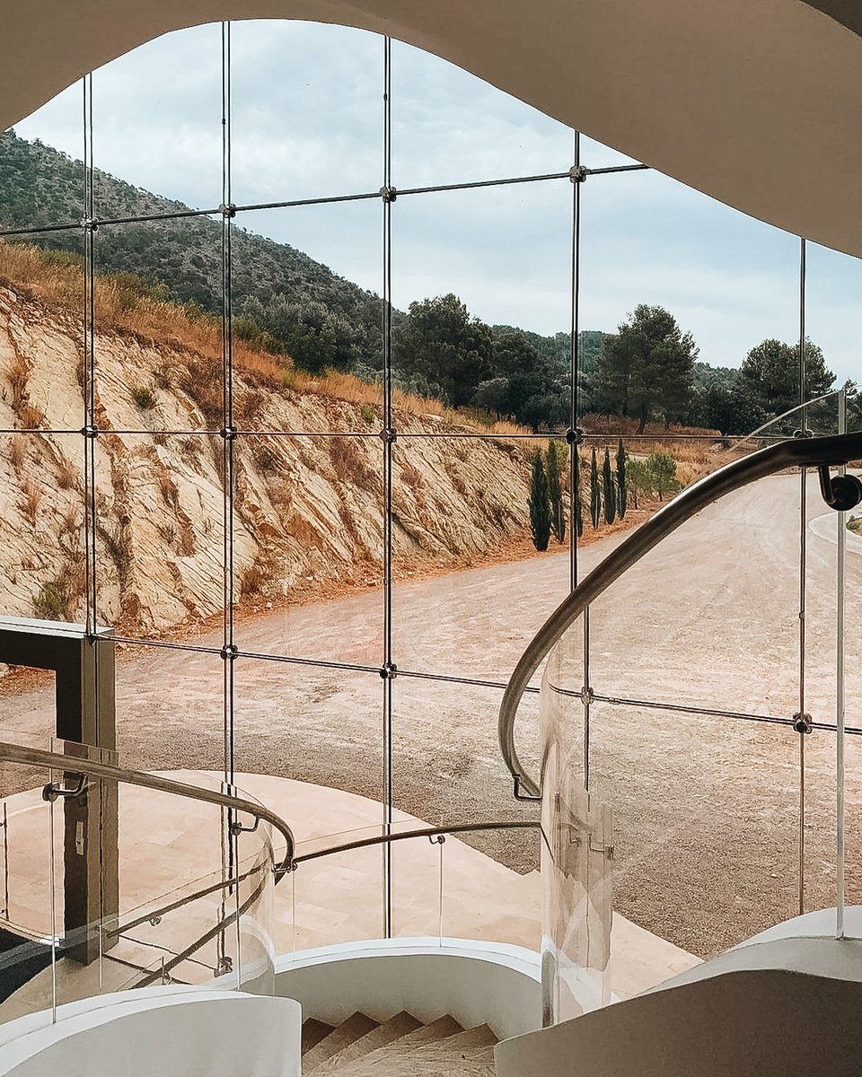 CanAxartell's tweet photo. You can now book Group or Private Tastings via our website! Here are a couple of things you need to know before booking.

👫 Group tastings:

👉 Guided group tour: minimum 4 people &amp; maximum 10 people.
👉 Tasting of 6 wines &amp; typical Mallorcan food included

📸 inkaeg (IG)

1/3 https://t.co/ZO9UZg1Z06