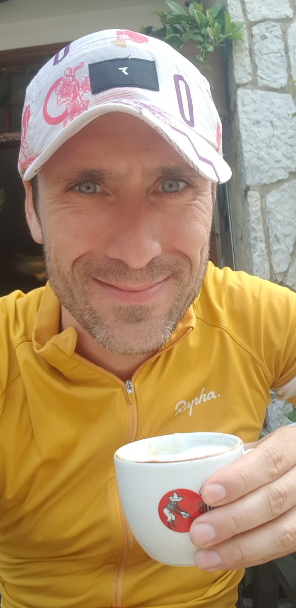 DoktorWeigl's tweet photo. Mich haben gerade 2 Rennradfahrer in Valldemossa, Mallorca auf meinen Ratgeber angesprochen. Wie toll sie diesen finden und sie ihre Ernährung umgestellt haben und auch endlich verstehen welchen Input/Effekt Nährstoffe und Lebensmittel haben.
DANKE
https://t.co/GkbadKXeNw ✅ https://t.co/u5QNhgbDgM