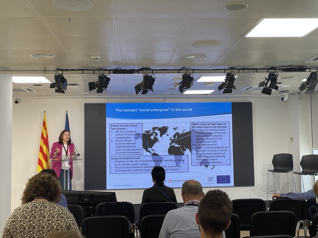 eencat's tweet photo. Today we hold the first physical meeting of the SG of #Proximity and #SocialEconomy of the @EEN_EU in @accio_cat😊

Good practices were shared as well as activities such as a workshop on #internationalisation of #socialenterprises. 🫂🌍

👉🏽Tomorrow more!  #EENCanHelp https://t.co/W4NuvKvO6d