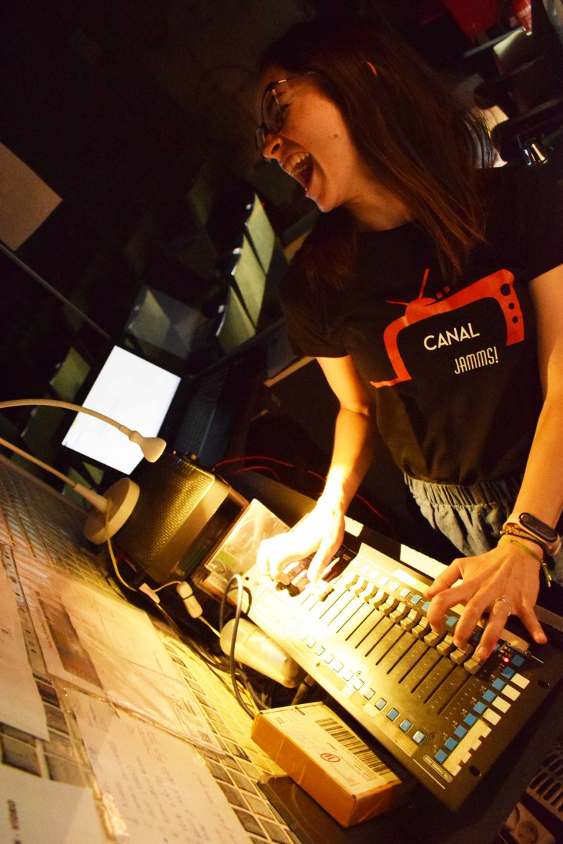 Olvida todo lo que tuvieras planeading para este VIERNES, ¡¡porque volvemos a subirnos al escenario con Canal Jamms!!

📍 <a href="/TeseoTeatro/">Teseo Teatro</a> #Madrid
🗓 VIERNES 7 OCTUBRE
⏰ 21:00H
· Reservas:
📮 telon@teseoteatro.com
☎️ 652 243 748