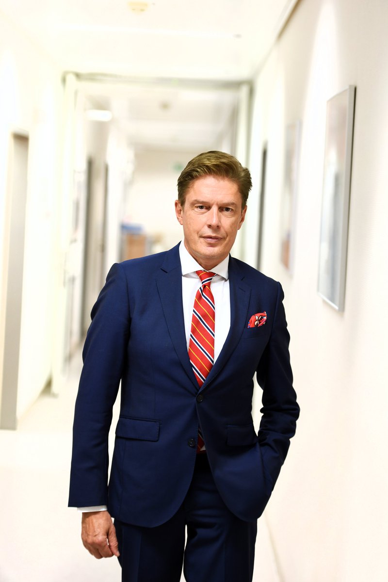 Heute erscheint unsere neue #Podcast-Folge zum Thema #Organspende: "Wie reparierbar ist der Mensch?" Wir sprechen mit Prof. Bruno Meiser vom #Transplantationszentrum der Ludwig-Maximilians-Universität München z.B. darüber, warum Schweineherzen bisher noch keine Lösung sind.