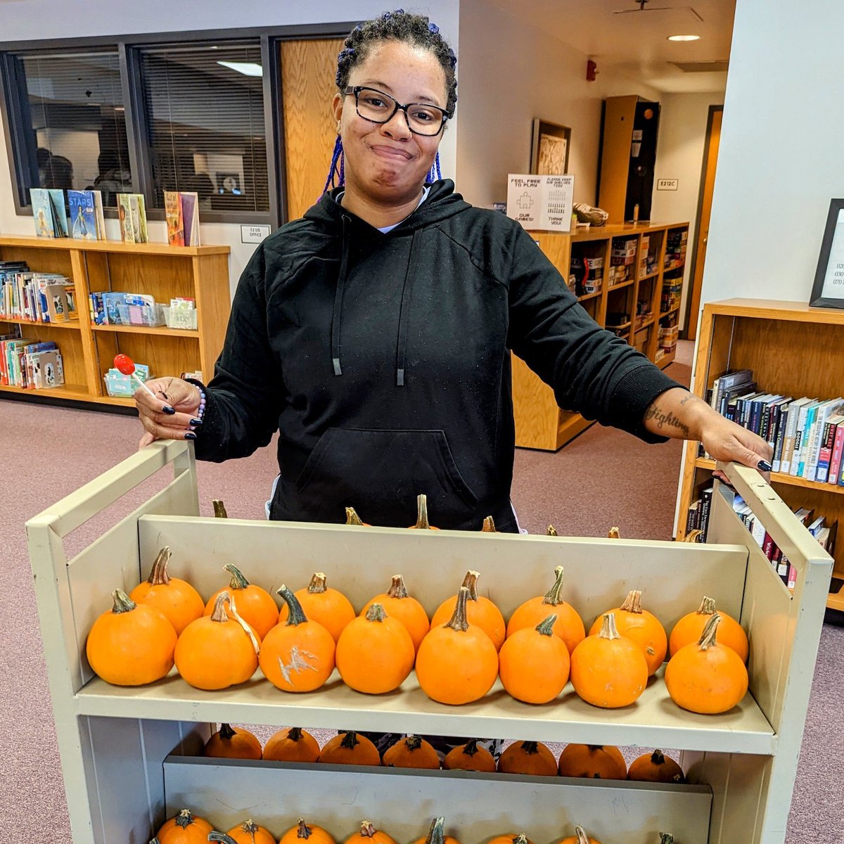lsehs's tweet photo. Kicking off the Fall season at Knight House by painting pumpkins. A huge thanks to Matt Kempston, manager of Super Saver (56th & Hwy 2) for donating pumpkins to us! #KnightHouse #KnightPride https://t.co/NfOPlJaqiG