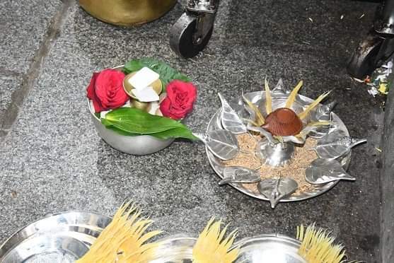 Laxmisha5's tweet photo. ಇಂದು ರಾತ್ರಿ  ಮಹಾನವಮಿ ಪ್ರಯುಕ್ತ ಮಹಾರಂಗಪೂಜೆಯಲ್ಲಿ ಕಟೀಲ್ ಅಮ್ಮನ  ಸೇವೆಗೆ ತಯಾರಾದ ವಿವಿಧ ಆರತಿಗಳು.
Aarathi's for the MahaRangapooje tonight to Kateelamma on the day of MahaNavami
#navratri2022 #NavratriFestival https://t.co/FvmaTwqKIH
