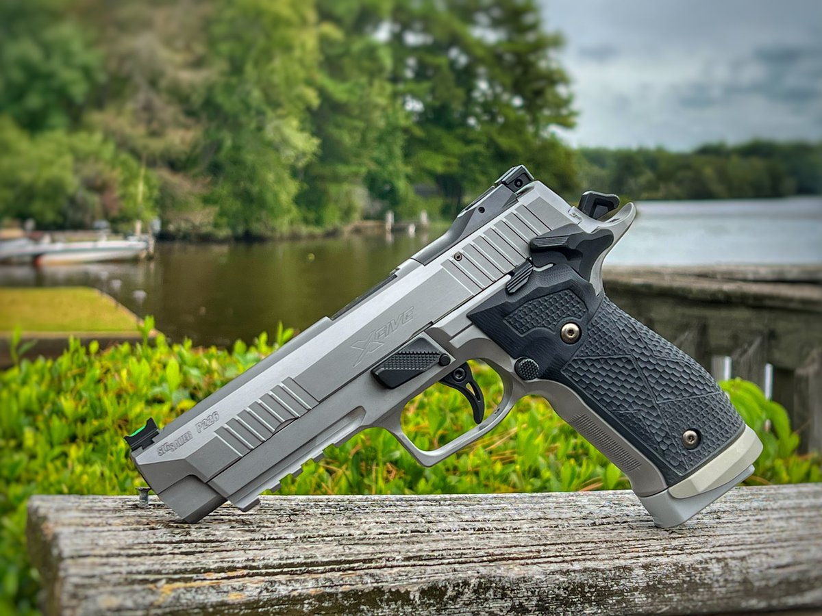 Mrgunsngear's tweet photo. This Sig Sauer P226 XFIVE is sick ๐ค ๐บ๐ธ
#p226 #xfive #sigsauer #CastingDock https://t.co/FX3k2YG964