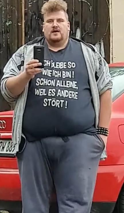 FePFpgYXwAEUSC5.jpg
