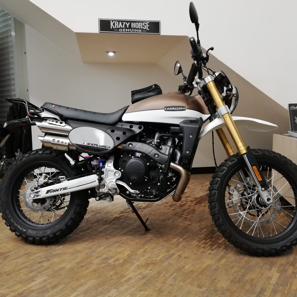KrazyHorse5's tweet photo. The new Fantic Caballero Explorer 500 has landed around the group! £7,649 on the road!
https://t.co/IfoShVjenk
#krazyhorse #fanticmotor #caballero #explorer500 #burystedmunds #suffolk #offroad https://t.co/ACVmWYf39s