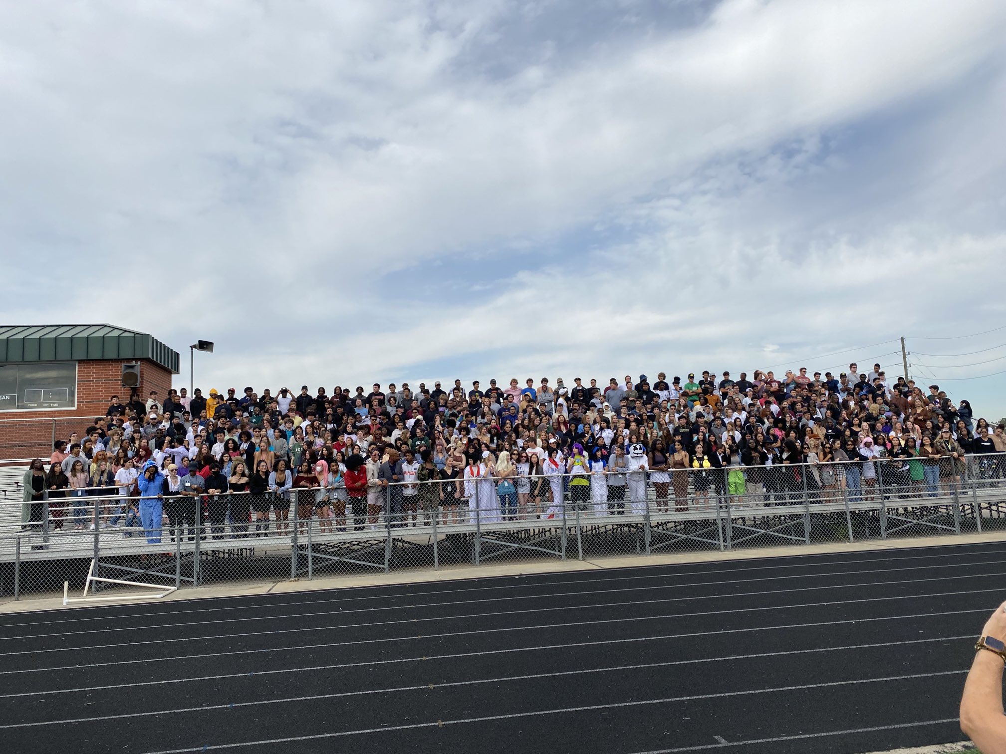 Foster High School on Twitter "Senior Photo https//t.co/u7azvWERBN